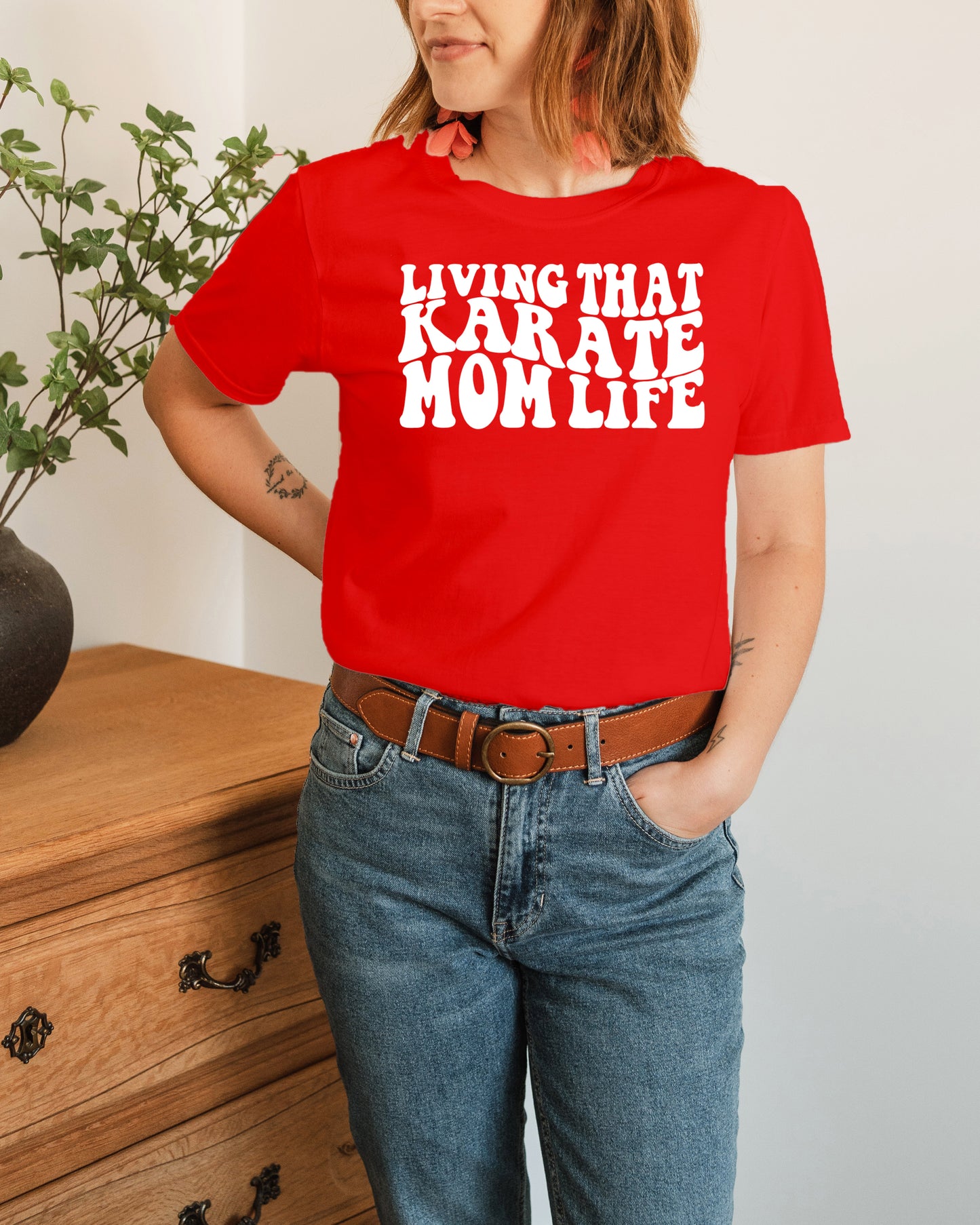 Living that Karate Mom Life Wavy Text Tee Unisex Fit T-Shirt, Adult